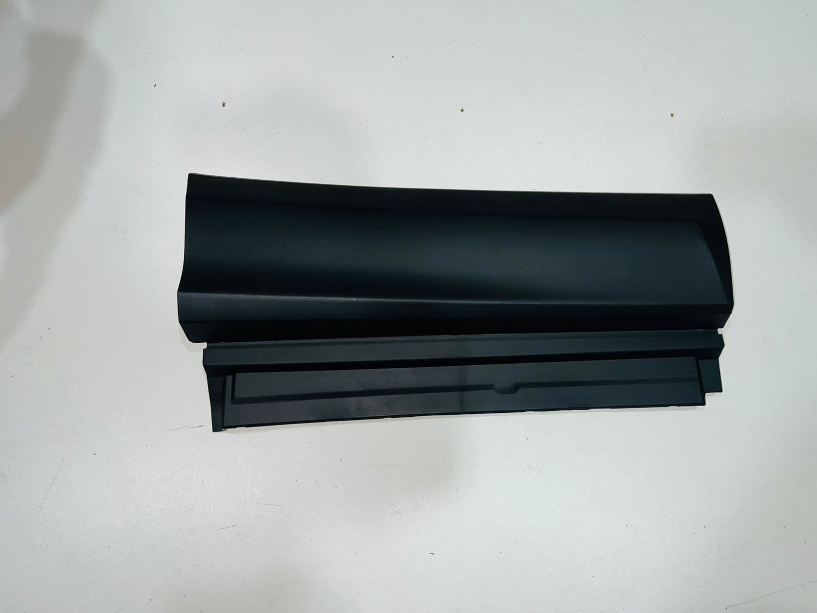 Молдинг задней двери RAV-4 16-18 RH