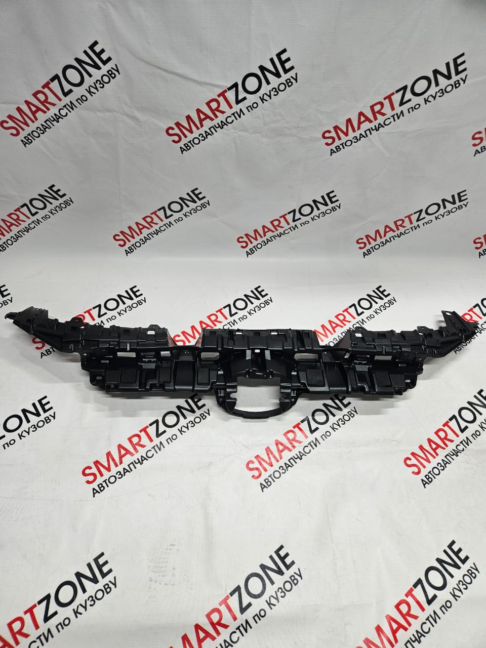 КРОНШТЕЙН РЕШЕТКИ РАДИАТОРА 19-23